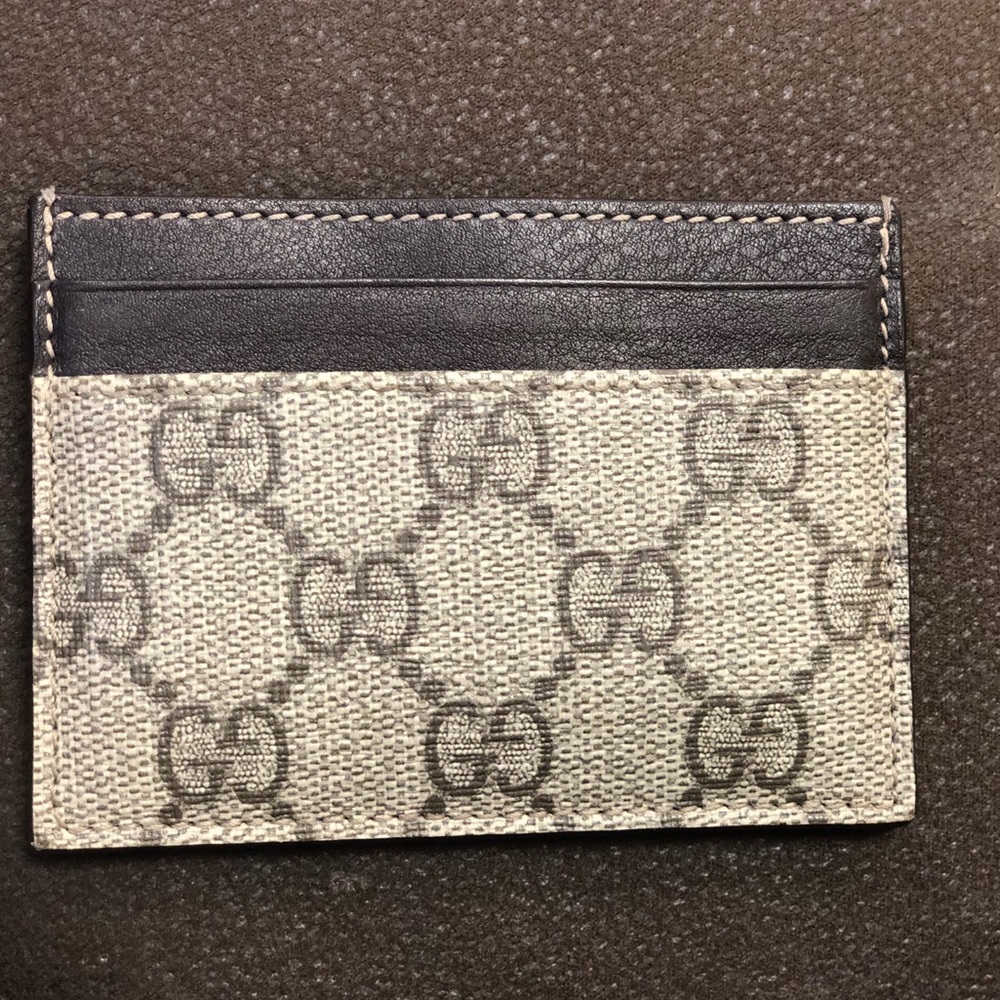 Authentic Gucci Card case